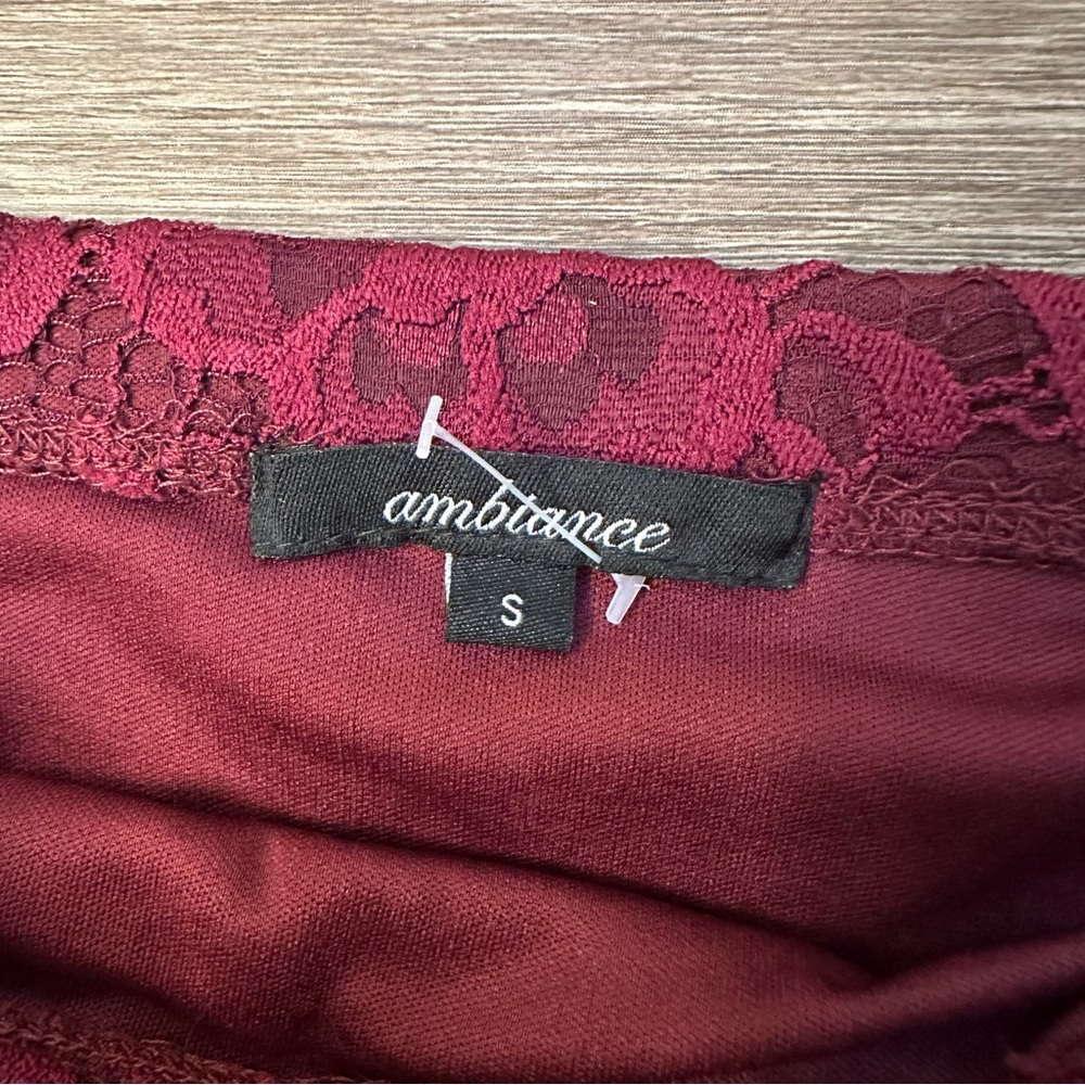 Ambiance Red Off-Shoulder Lace Dress small - Picture 4 of 5